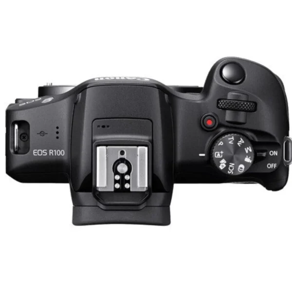 Cámara Canon EOS R100 con lente kit RF-S 18-45mm para fotografía y video de alta calidad. Canon EOS R100 mirrorless compacta con sensor APS-C y enfoque automático preciso. Cámara Canon R100 con lente RF-S 18-45mm ideal para fotografía diaria, viajes y creación de contenido. Canon EOS R100 ligera y fácil de usar con excelente calidad de imagen y grabación Full HD. Cámara Canon EOS R100 con lente zoom 18-45mm diseñada para principiantes y creadores multimedia.