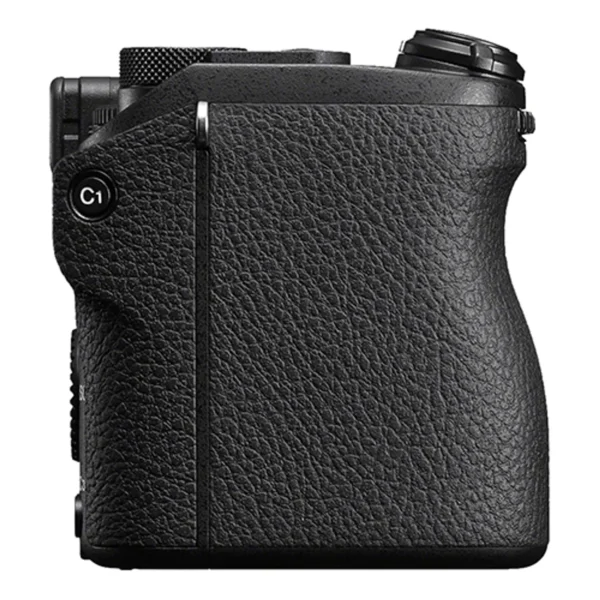 Cámara Sony A6700 mirrorless con sensor APS-C y grabación de video 4K profesional. Sony A6700 con enfoque automático inteligente y tecnología avanzada de seguimiento en tiempo real. Cámara Sony Alpha A6700 compacta y potente ideal para fotografía, vlogging y creación de contenido. Sony A6700 con excelente rendimiento en fotografía nocturna y captura de imágenes de alta resolución. Cámara Sony A6700 diseñada para creadores de contenido, viajes y producción audiovisual profesional.