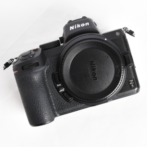 Cámara Nikon Z5 cuerpo usado