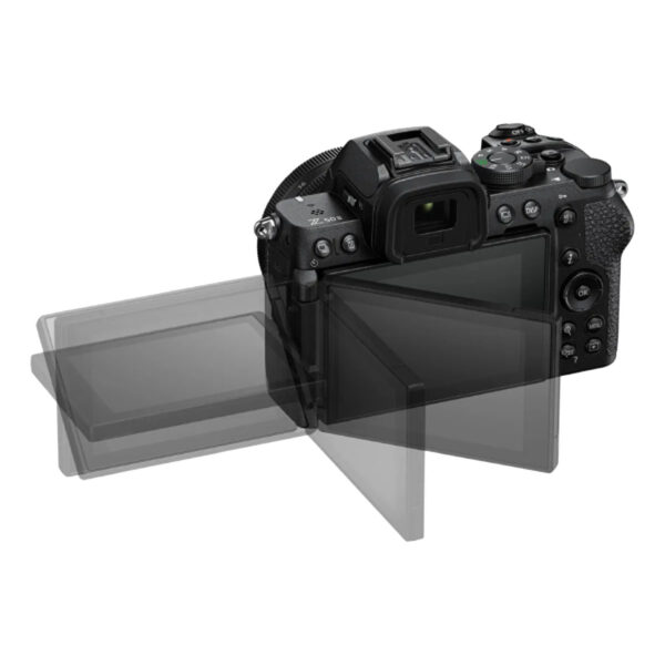 Nikon Z50 II con lente 16–50 mm VR (APS-C, 20.9 MP). Mirrorless con AF inteligente de sujetos (personas, aves, autos) y vari-angle LCD. Vídeo 4K/60p, disparo continuo 30 fps. Ideal para foto de viajes y vídeo diario por su ligereza y enfoque eficaz.