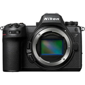 Cámara Nikon Z6 III cuerpo mirrorless full frame de 24.5 megapíxeles con rendimiento profesional para fotografía y video. Nikon Z6 III con sensor parcialmente apilado (partially stacked CMOS) y enfoque automático avanzado con detección inteligente de sujetos. Cámara Nikon Z6 III con grabación de video 6K y 4K de alta calidad ideal para creadores de contenido y producción audiovisual profesional. Nikon Z6 III con estabilización de imagen integrada de 5 ejes y excelente desempeño en fotografía de acción y baja iluminación. Cámara Nikon Z6 III cuerpo compacta y potente con tecnología avanzada y excelente relación calidad precio para fotógrafos y videógrafos profesionales.
