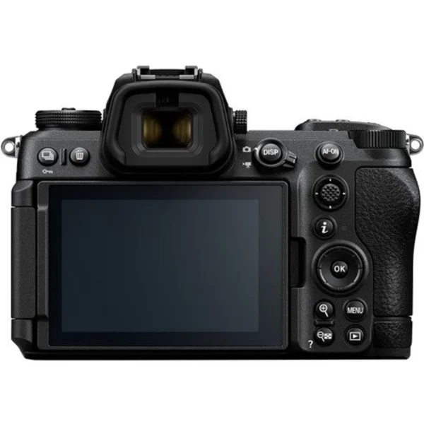 Cámara Nikon Z6 III cuerpo mirrorless full frame de 24.5 megapíxeles con rendimiento profesional para fotografía y video. Nikon Z6 III con sensor parcialmente apilado (partially stacked CMOS) y enfoque automático avanzado con detección inteligente de sujetos. Cámara Nikon Z6 III con grabación de video 6K y 4K de alta calidad ideal para creadores de contenido y producción audiovisual profesional. Nikon Z6 III con estabilización de imagen integrada de 5 ejes y excelente desempeño en fotografía de acción y baja iluminación. Cámara Nikon Z6 III cuerpo compacta y potente con tecnología avanzada y excelente relación calidad precio para fotógrafos y videógrafos profesionales.