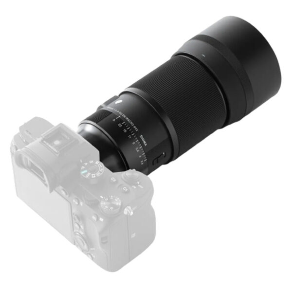 Sigma 28-105 mm f/2.8 DC DN Contemporary (Sony E, APS-C). Zoom versátil con apertura f/2.8 constante (42–158 mm equiv.). Incluye estabilizador óptico y enfoque rápido. Ideal para viajes y eventos, capturando desde paisajes hasta detalles lejanos con alta calidad.